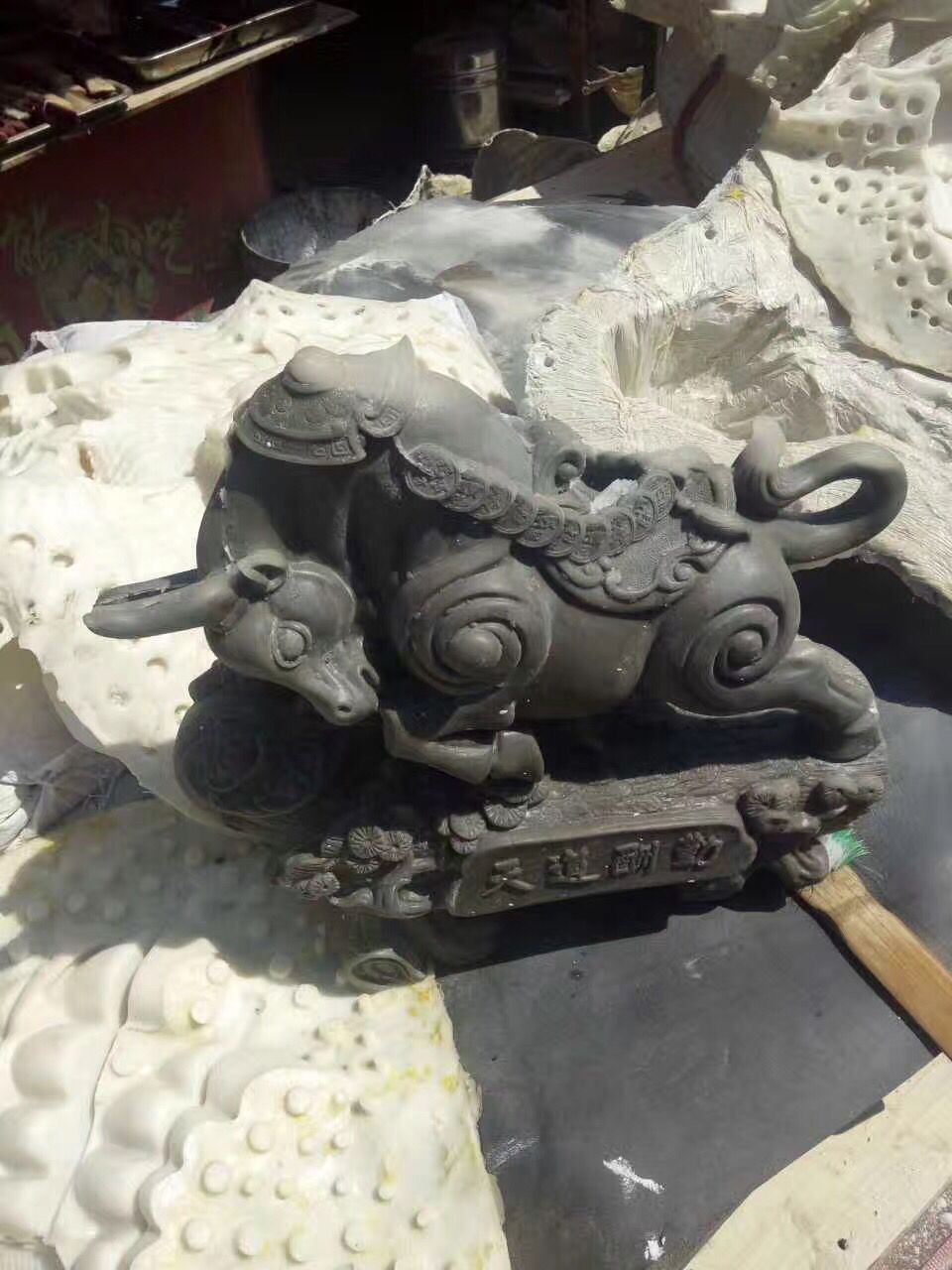 如何使用工業級模具硅膠制作模具？